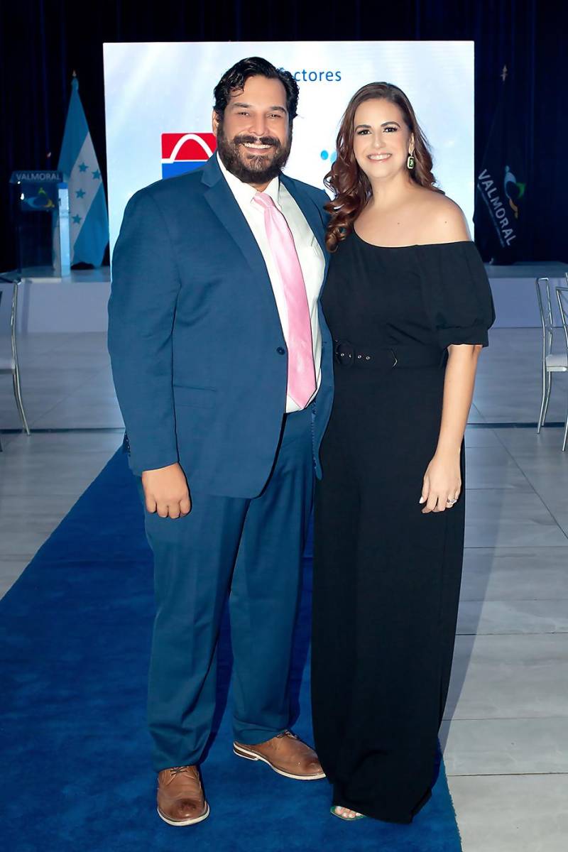  Roberto y Joyce de Handal.