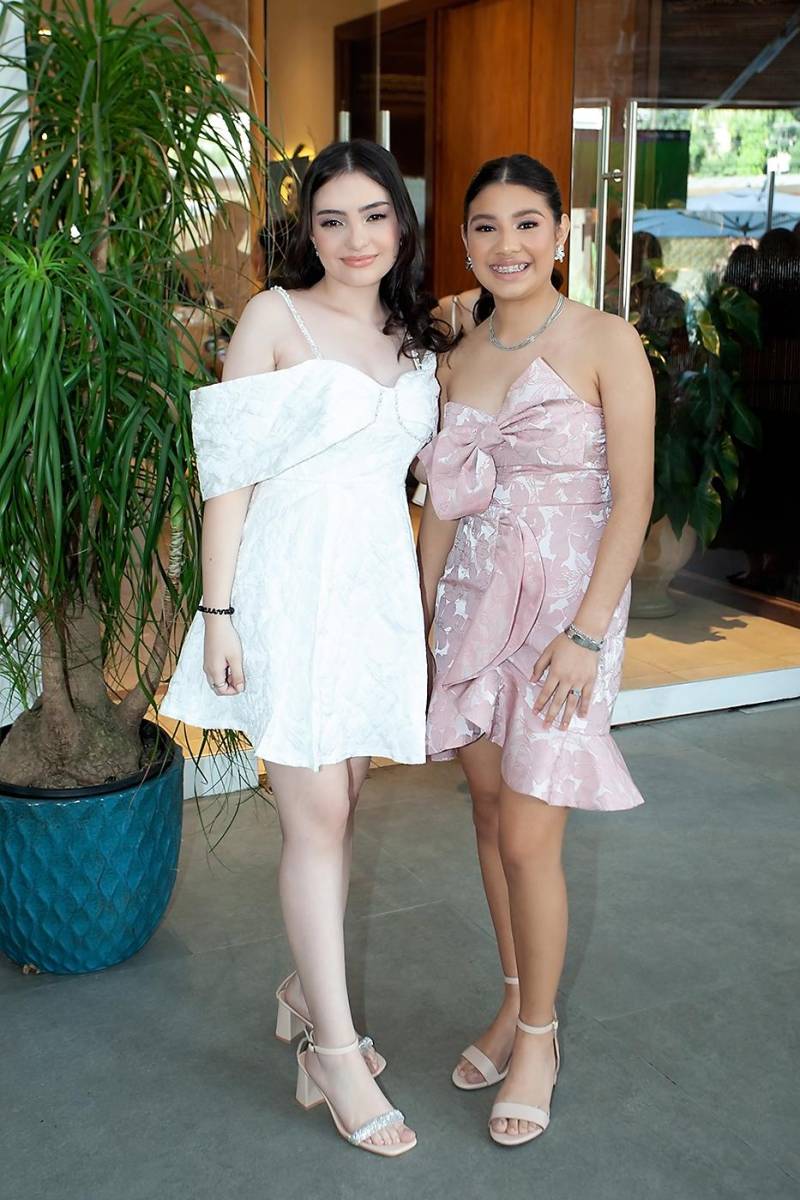 Daniela Altamirano y Génesis Ramos.