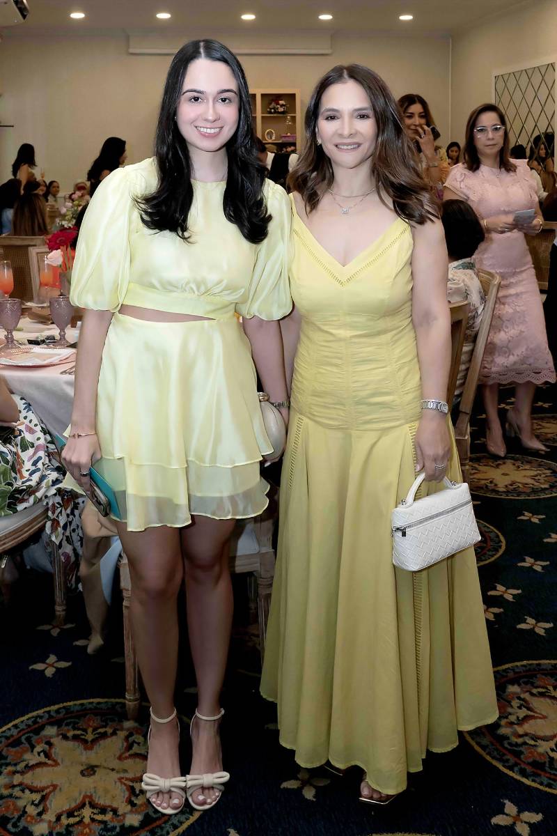 Chrystelle Lesage y Giselle Rishmawy.
