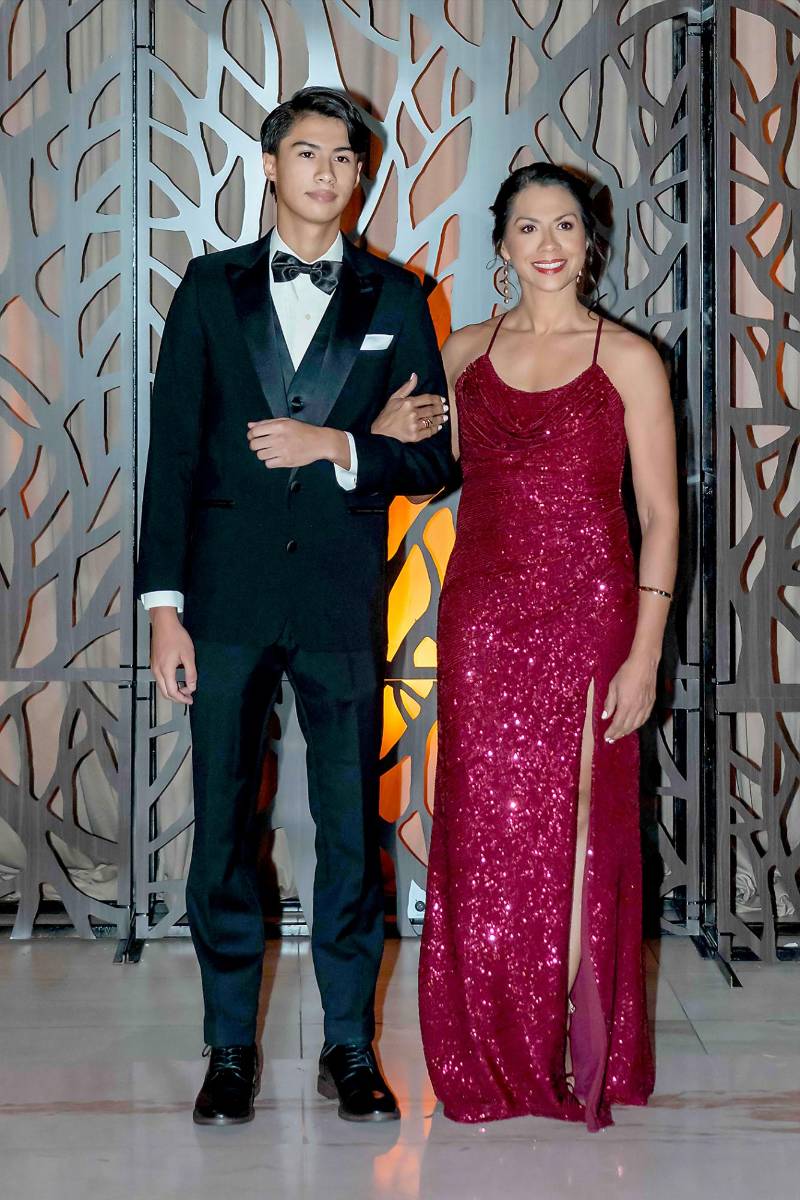 Desfile padres e hijos de la prom 2026 de la Escuela Santa María del Valle