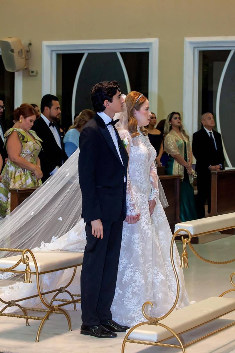 La boda de Orlando Merino y Michelle Valladares