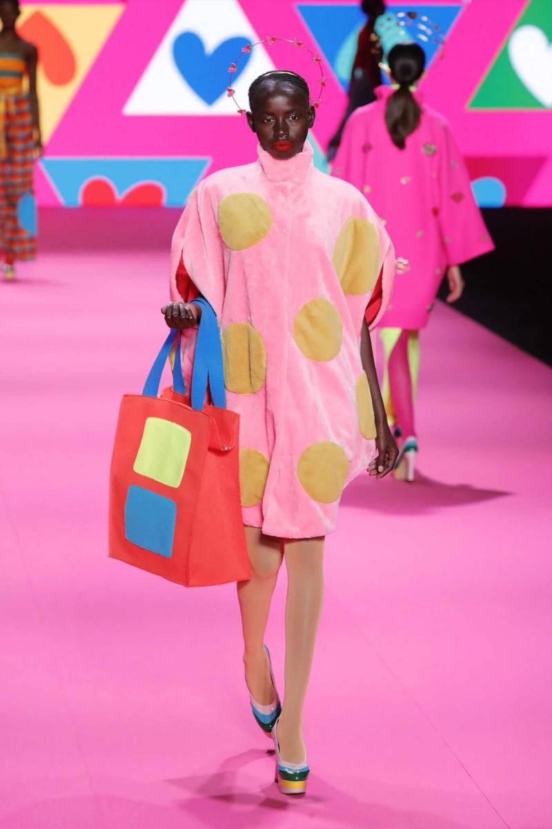 Los lunares protagonista de la colección de Agatha Ruiz de la Prada