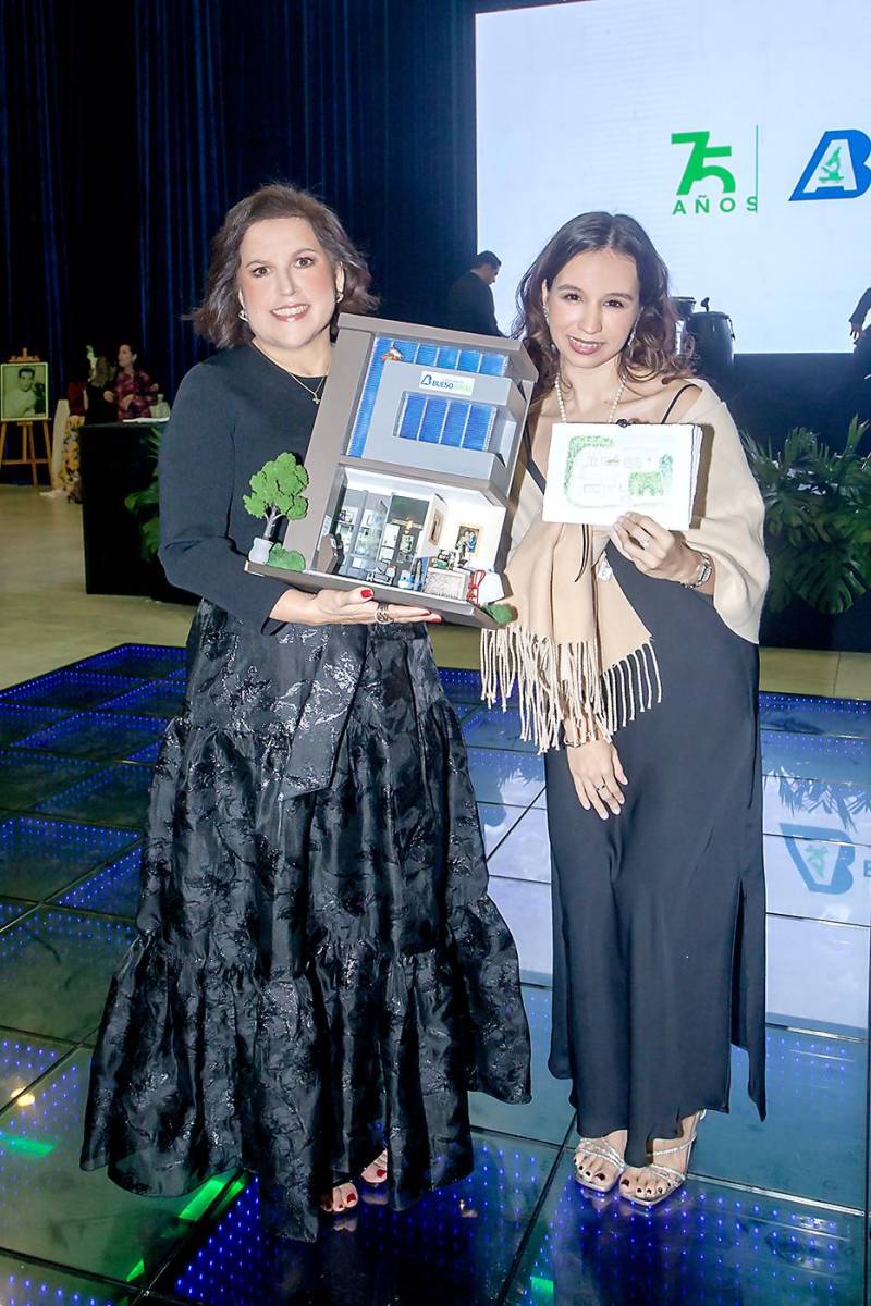 Fiesta de gala por el 75 Aniversario de Laboratorio Bueso Arias