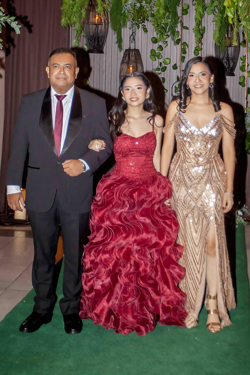 Desfile de padres e hijos de la prom 2026 de Kiddy Kat Bilingual School &amp; Morazzanni Institute