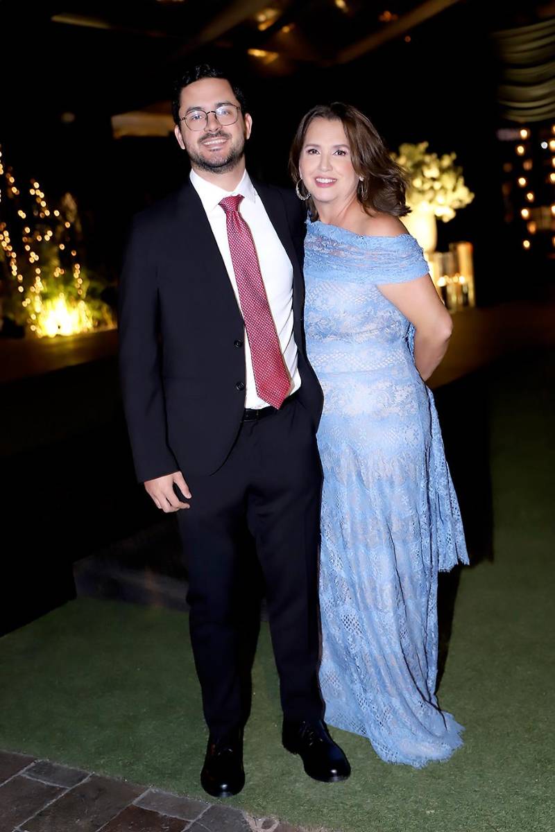 Hugo David Caballero y Diana Lainez