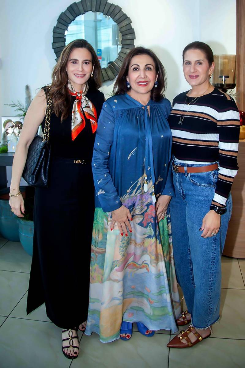 Blanca Hawit, Carolina Canahuati y Laura Larach