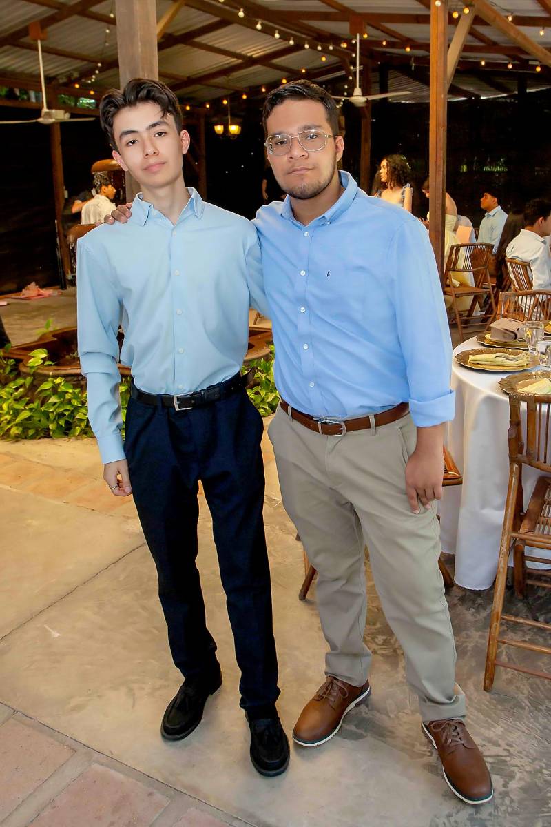  Seniors de la Albert Einstein International School