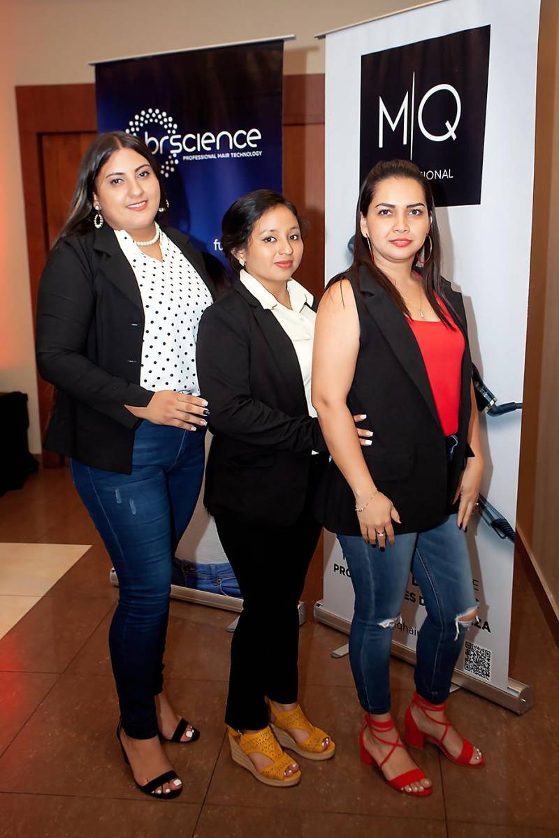 Denia Flores, Cindy Barahona y María Bueso.