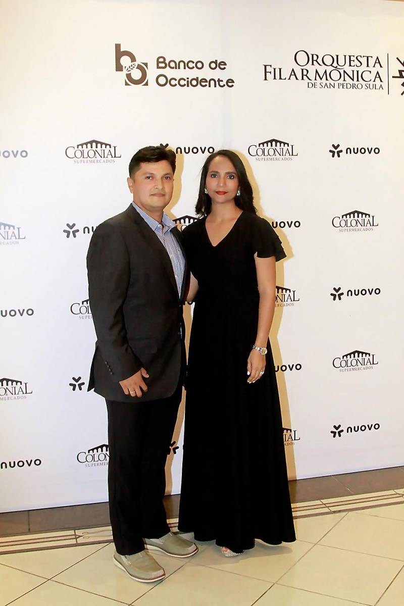 Dennis Manzanares y Jenny Orellana.