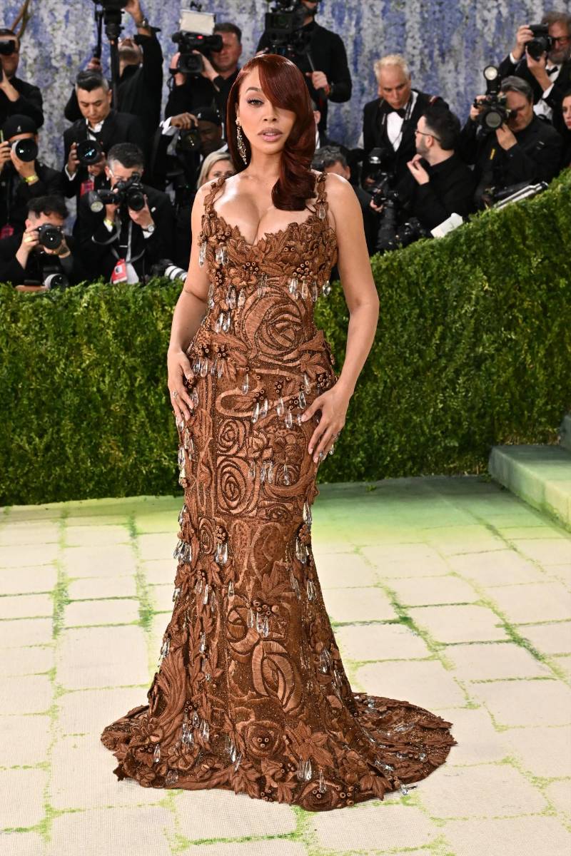 La La Anthony usando Wiederhoeft.