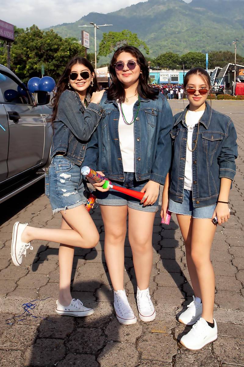 Adriana Castillo, Sophia Cantarero y Pamela Mejía.