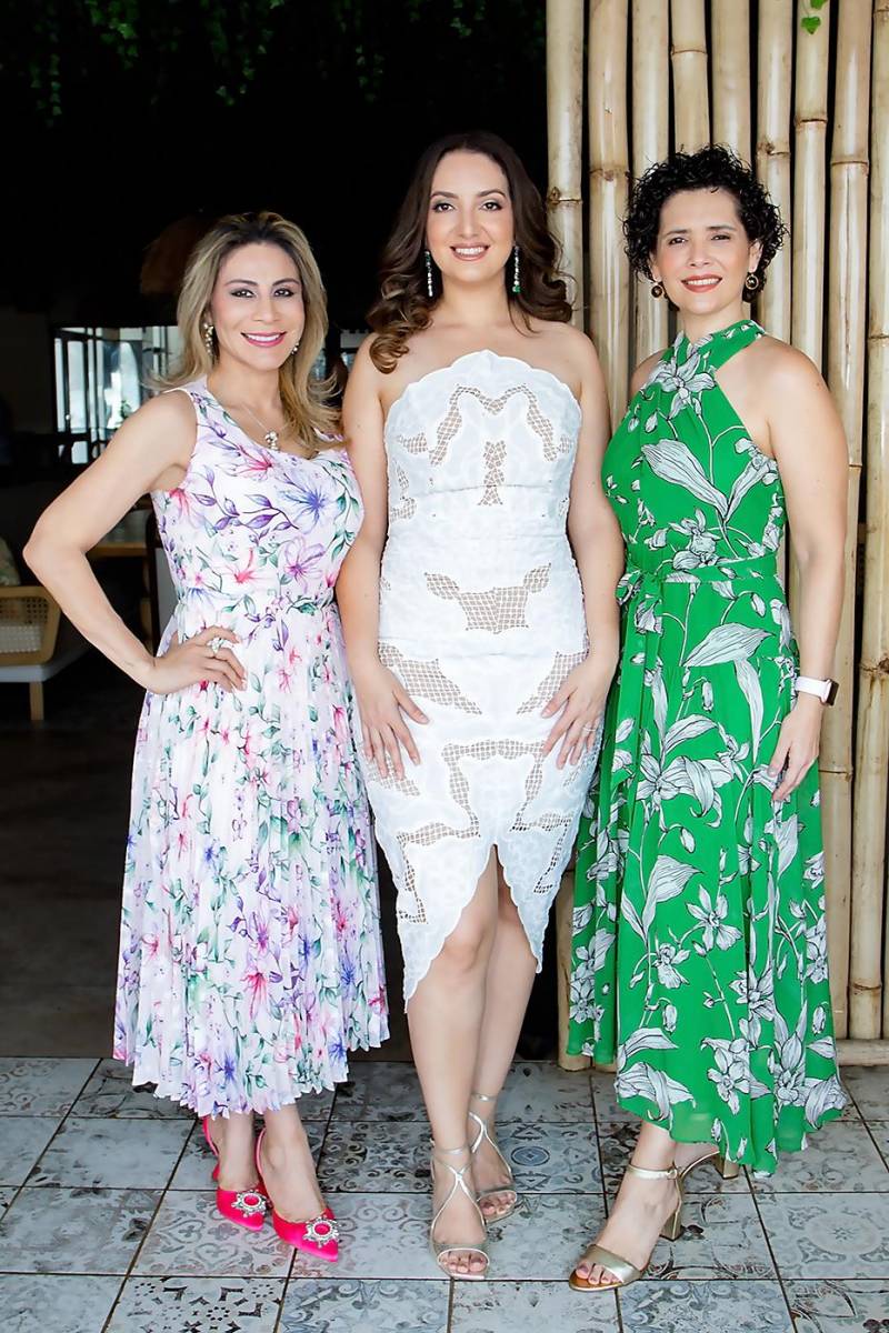 Dulce Mejía, Daniela Amador y Dora Sandoval.