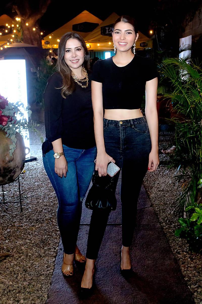 Tania Zavala y Vanessa Nuñez