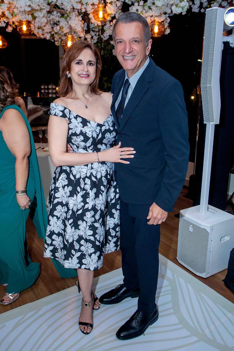 Lis Escoto y su esposo Anuar Chahín.