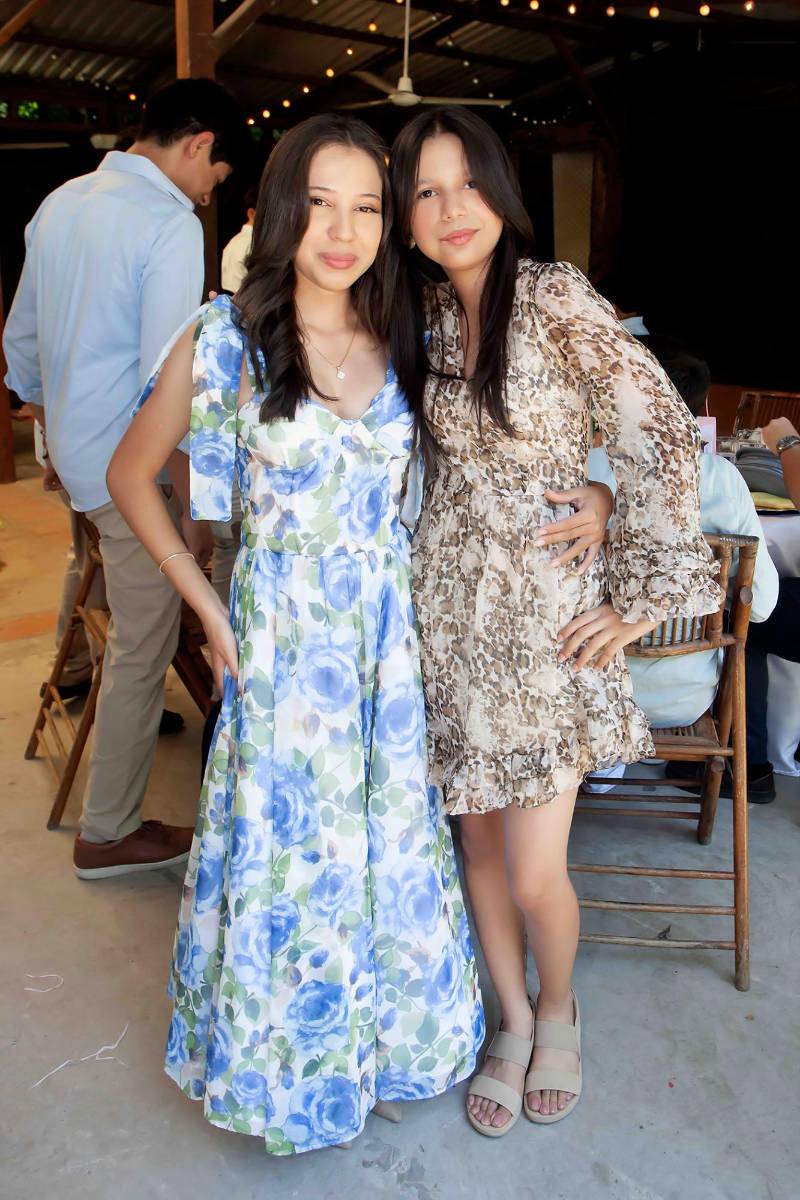  Amy Ortíz y Neissy Romero