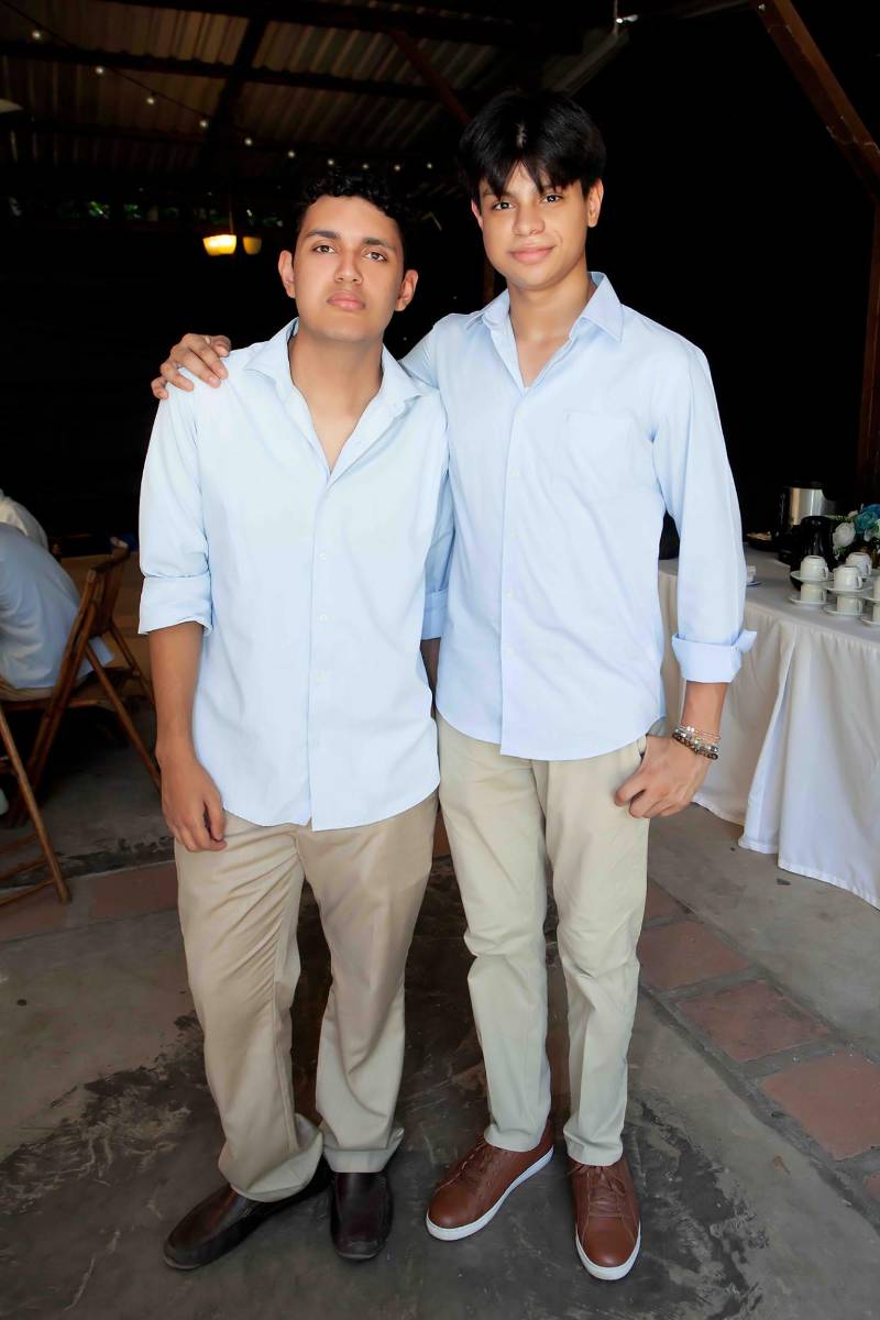 Víctor Torres y Edwin Carballo