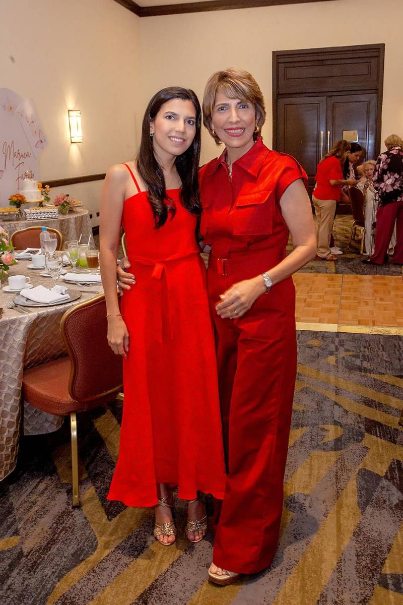 Sofía y Lilian Jaar.