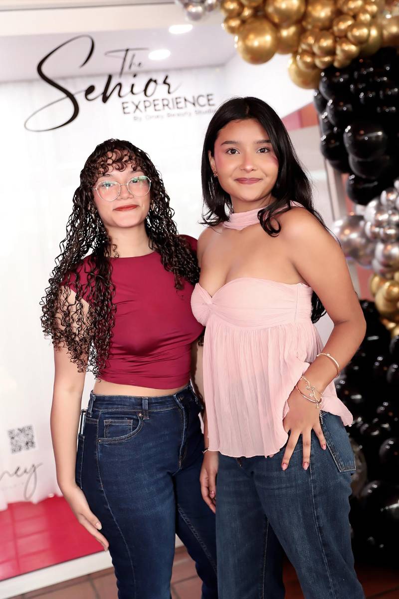 Lucero Valladares y Hillary Martínez.