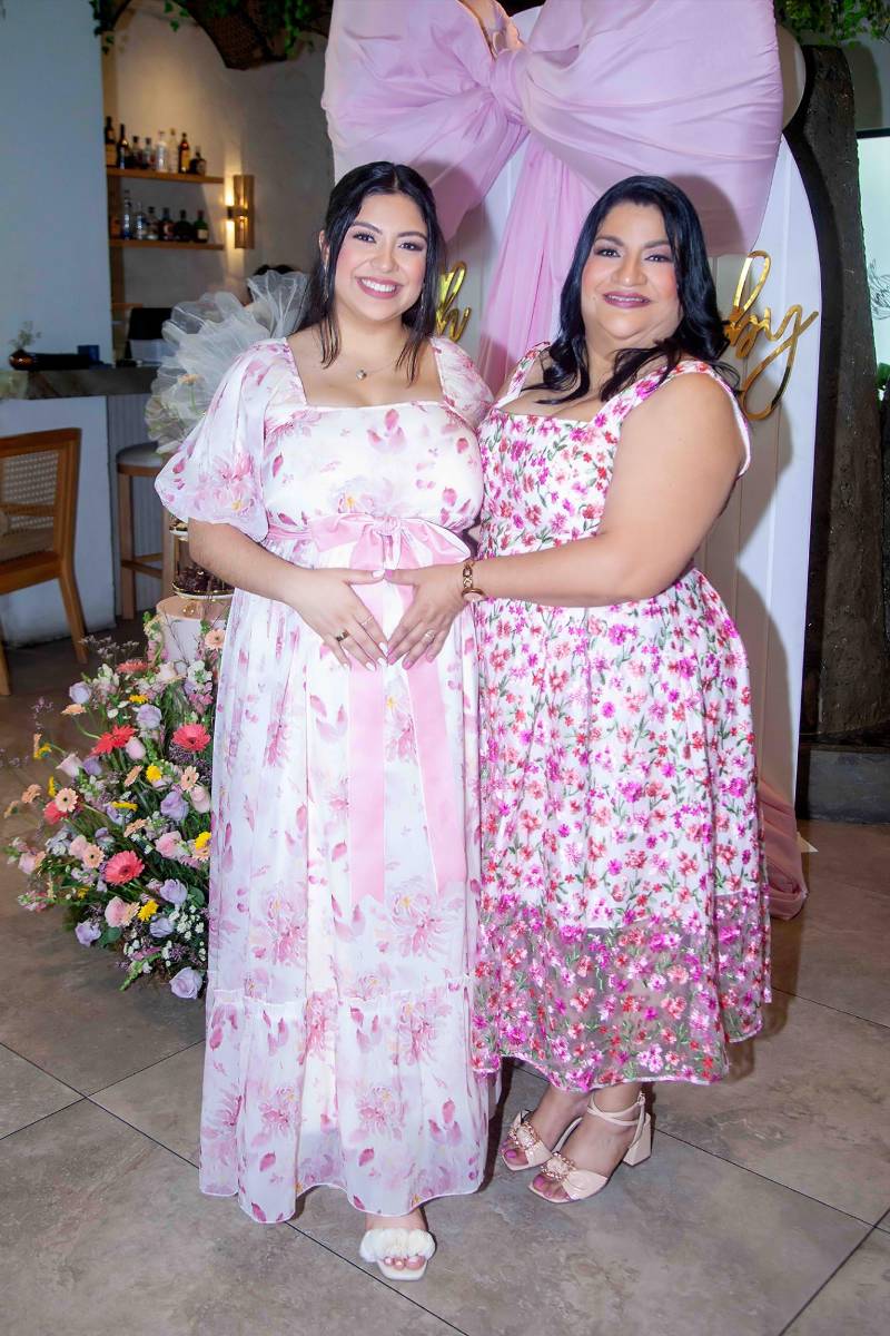 Jackeline Valdés y su madre Jackeline Del Arca.