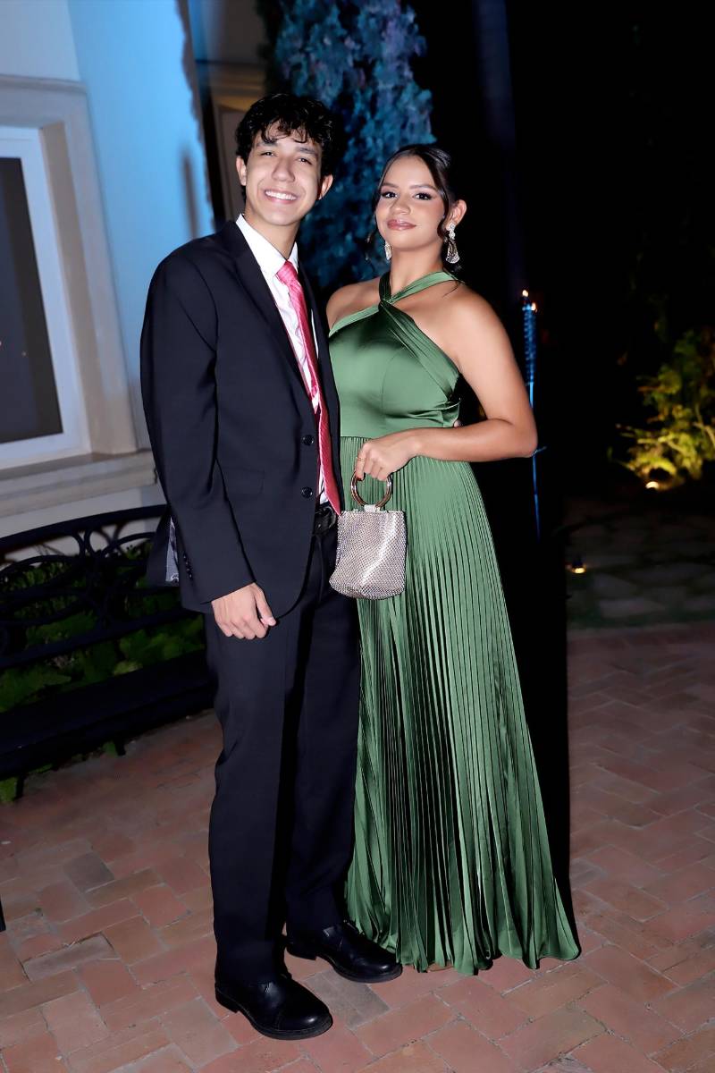 Sebastián Quintanilla y Valeria Irías.