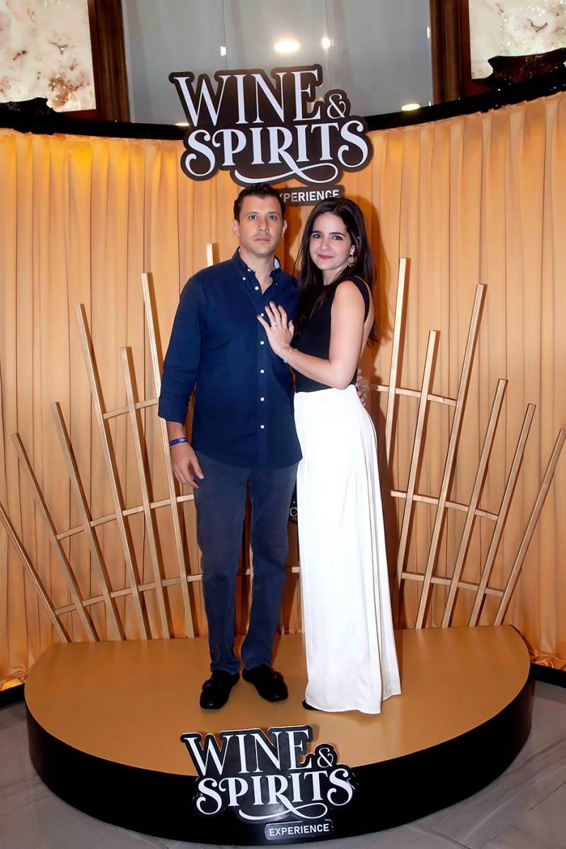 Daniel y Alexandra de Pitsikalis.
