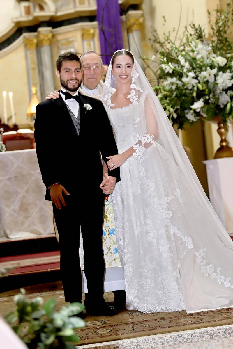Boda eclesiástica de Victoria Villeda y Giampiero Infantozzi