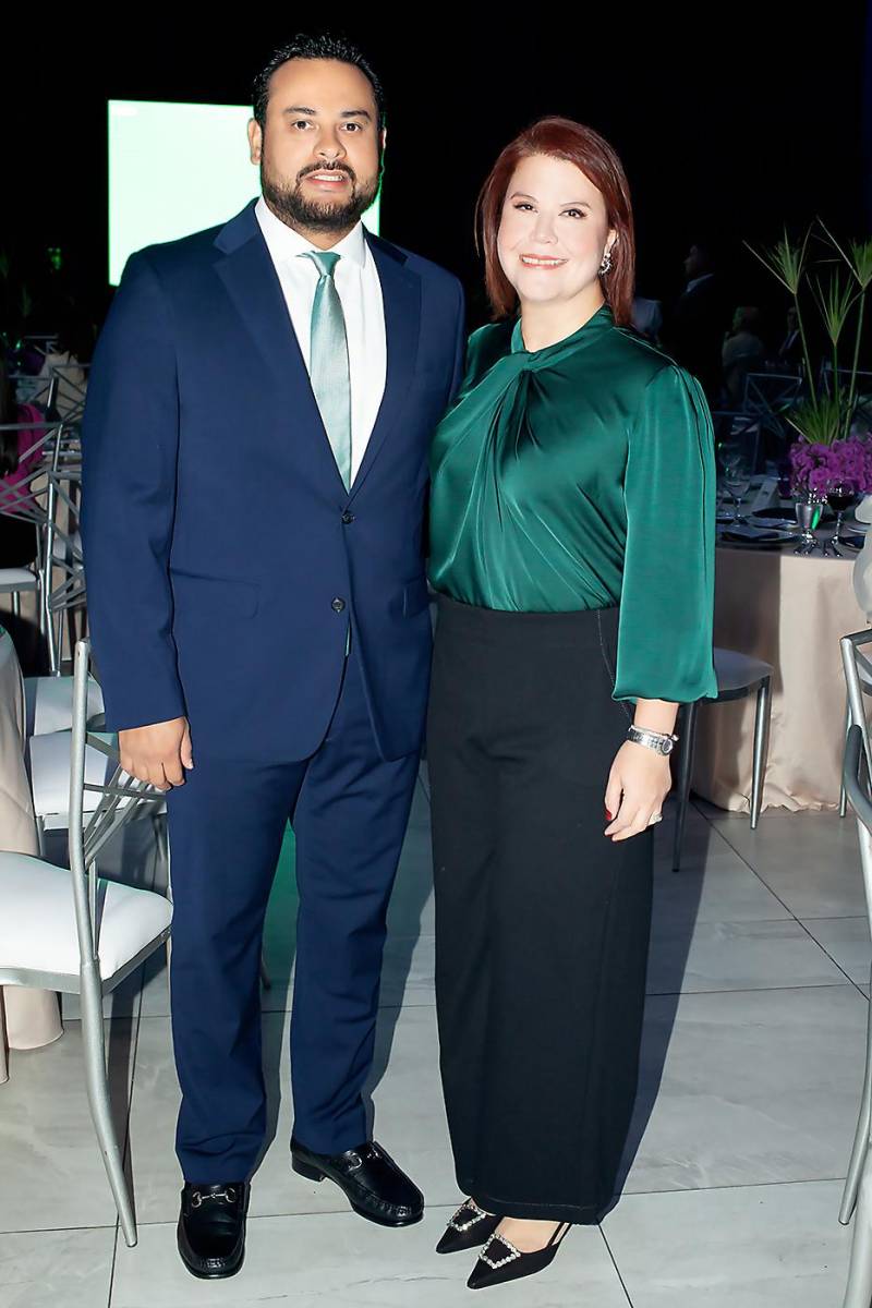 José y Melina de Sánchez