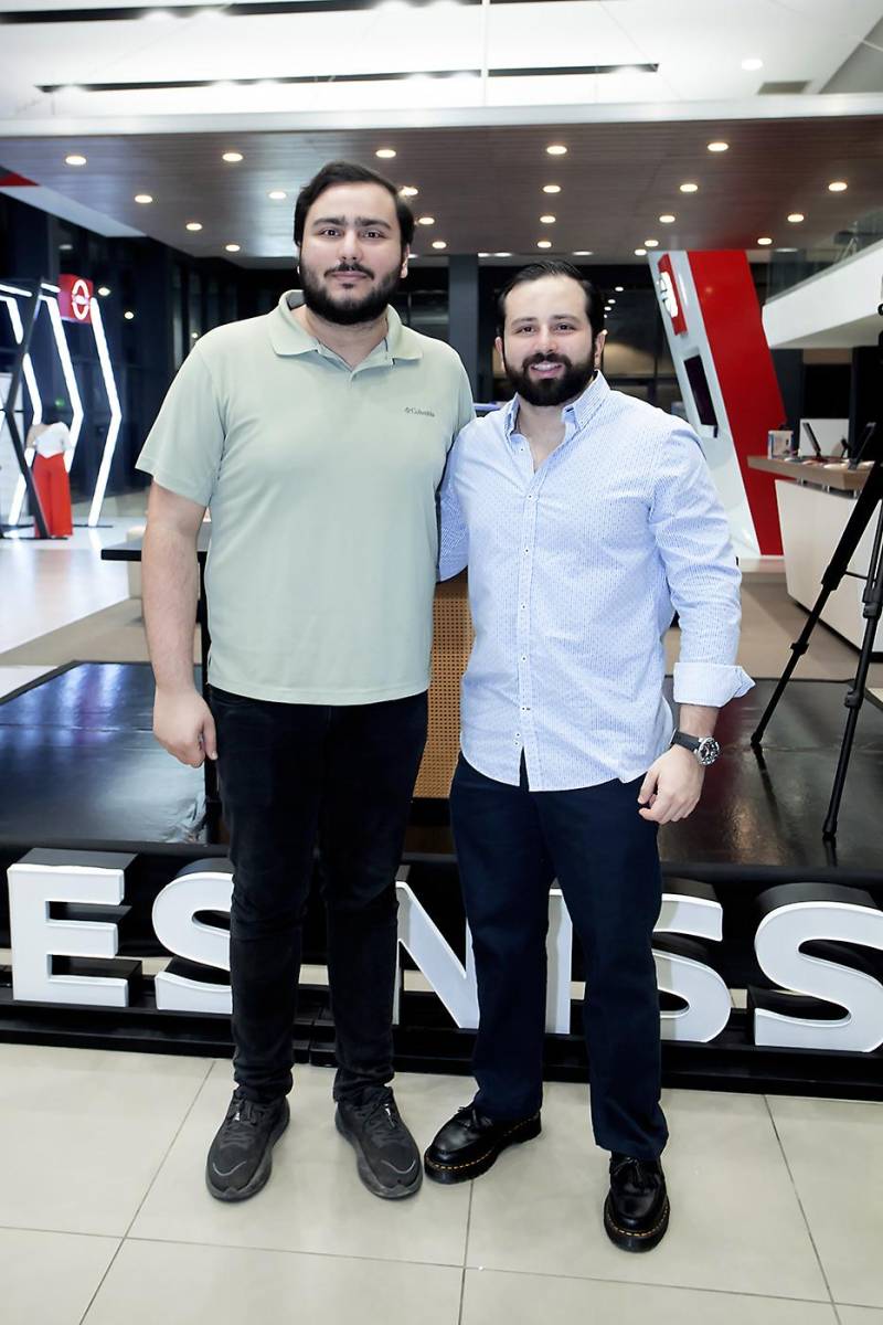 Diego y Elías Miselem.