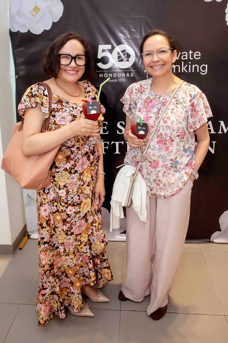 Sandra López y Carolina López.