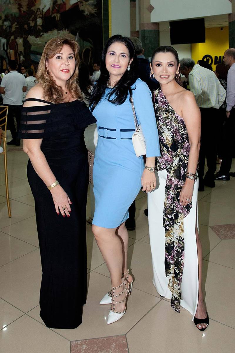  Ruth Valladares, Claudia Kattan y Marna Schmidt