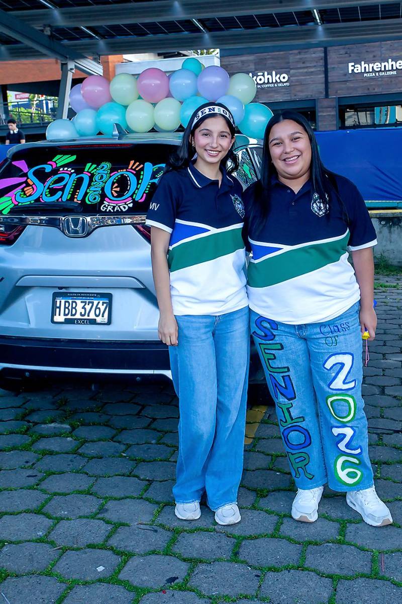Mía Cruz Kury y Ana Castro.