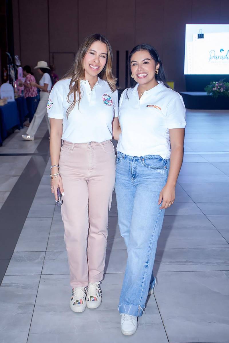 María José Sorto y Paola Mejía.