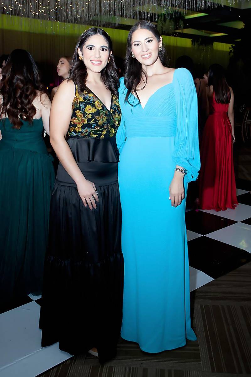 Mayida Yacaman y Giuliana Larach.