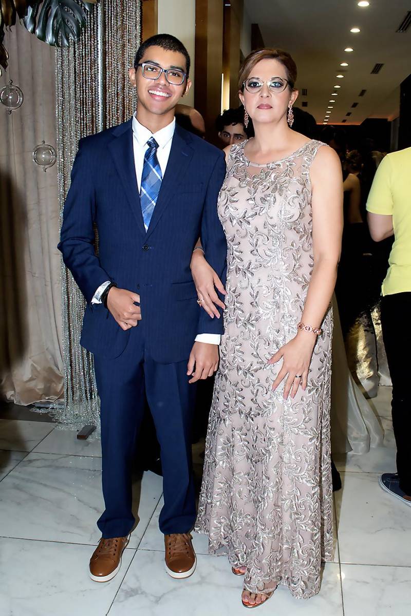 Miguel Josué López y Doris de López.