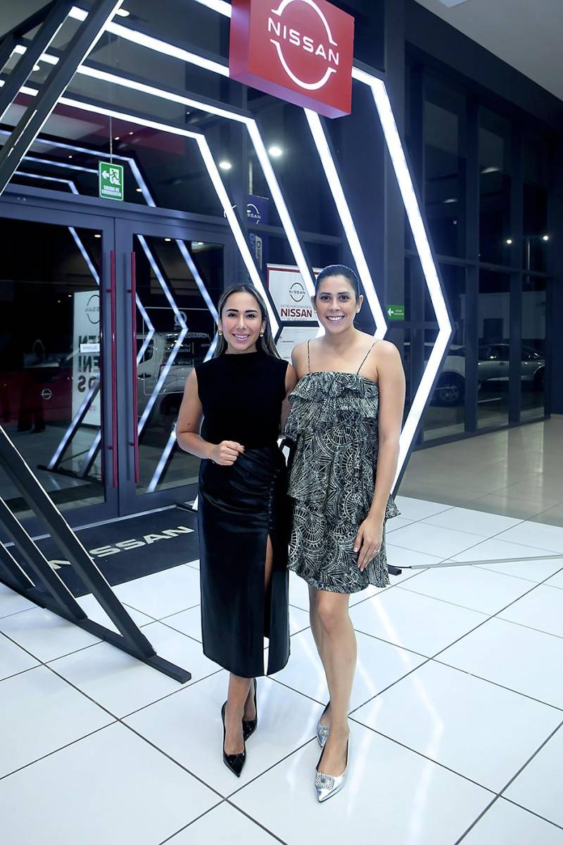 Diana Pineda y Michelle Marsan.