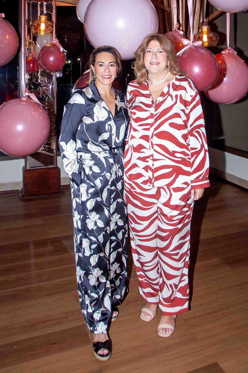 Elena Szydel y Cecilia Marinakys