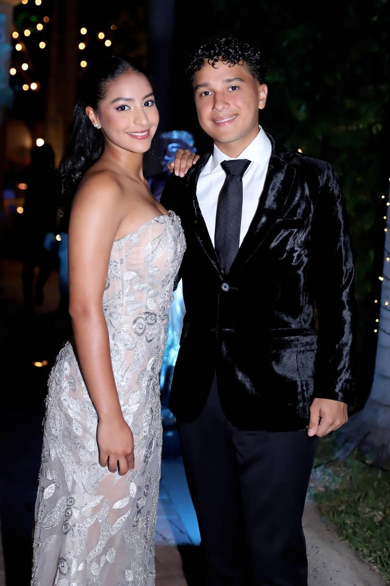 Sarah Ghadesi y Jordan Reyes.