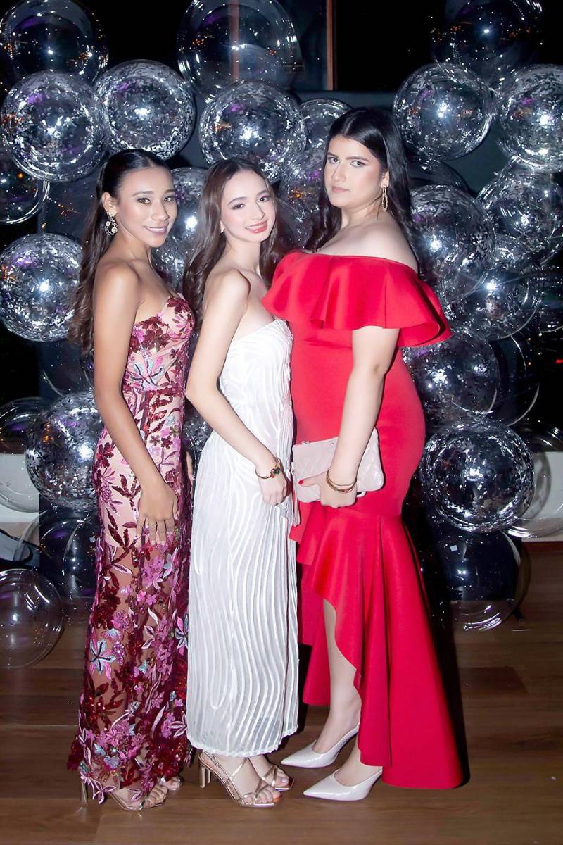 Valeria Gámez, Luciana Melara y Valeria Bográn