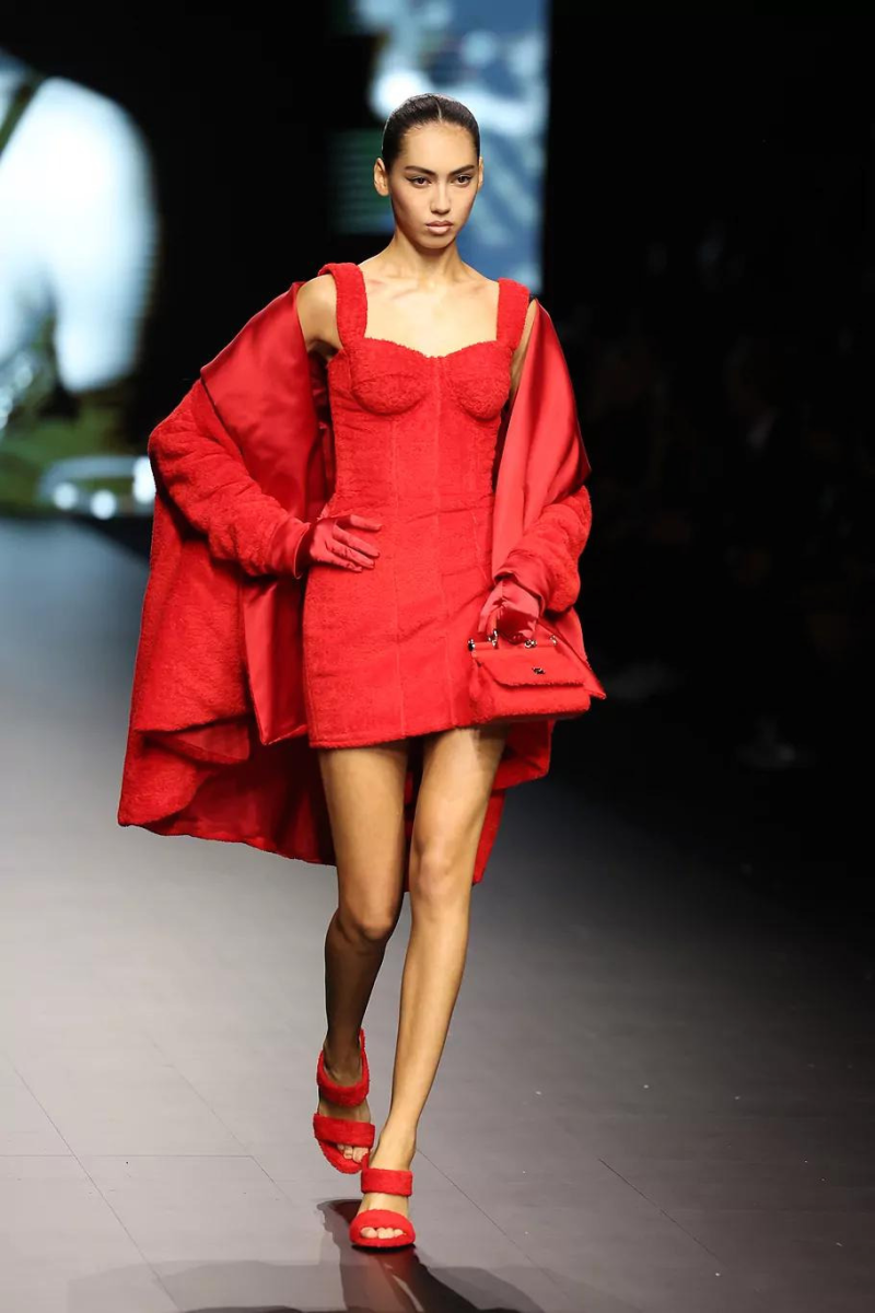 Dolce &amp; Gabbana presenta colección Primavera-