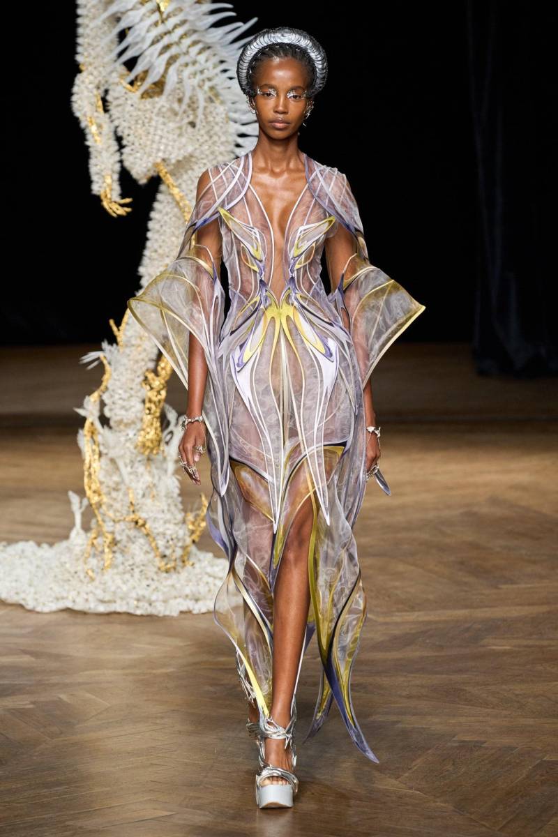 Iris Van Herpen Otoño 2022