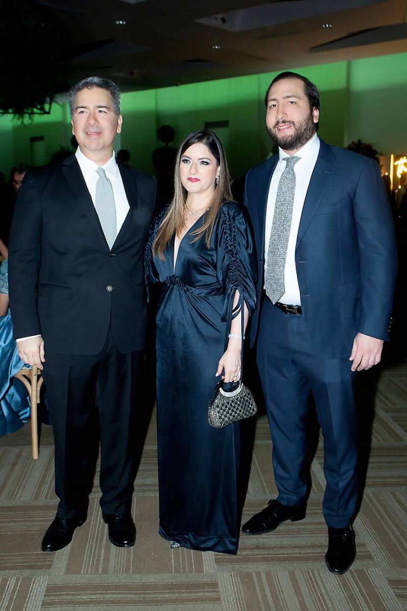 Carlos, Sandy Rosenthal.