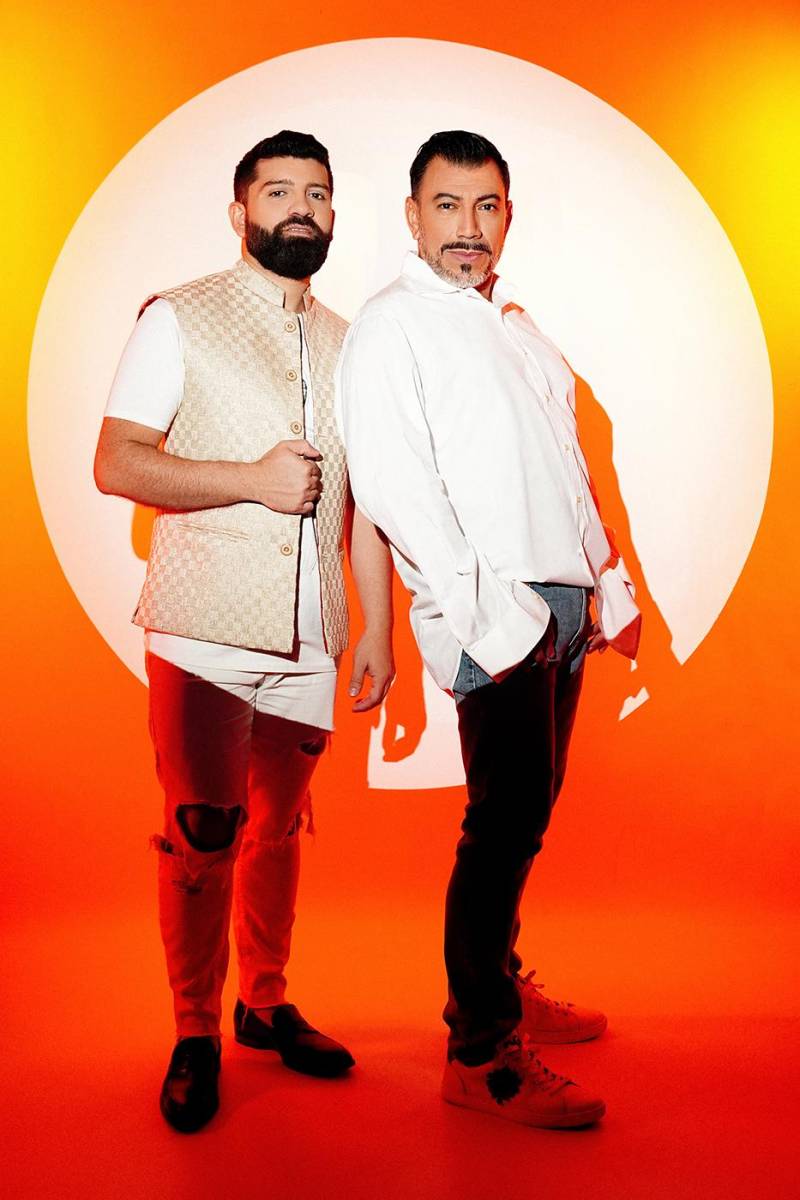 1. DUALIDAD. Cada uno tiene un estilo distinto, pero los une la amistad y su pasión por la moda. La primera colaboración entre dos diseñadores hondureños llega con Dualidad, la colección inédita que presentan Yoyo Barrientos y Jerry Cárcamo. Ambos artistas unen su visión y talento en una pasarela que nos llevará de New York a Los Ángeles, y donde el espectador tendrá la tarea de identificar los códigos de cada uno en las prendas intervenidas que conforman la colección. El factor sorpresa está también en los accesorios que llevan sello de autor. ¡Imperdible!