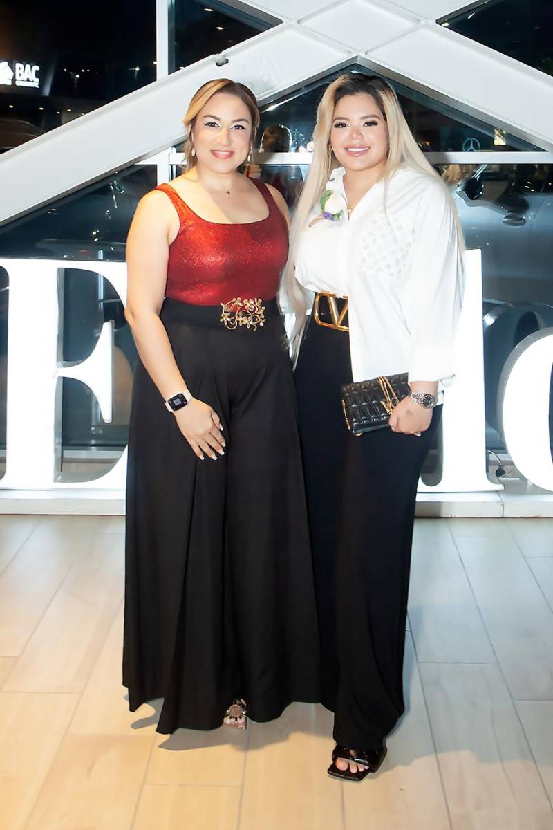 Johana Rosenthal y Linda Coello.
