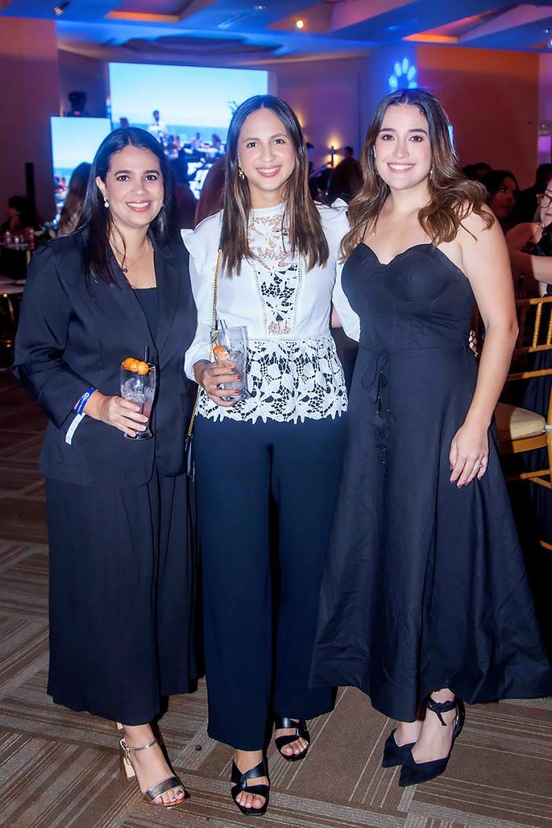 Invitados al Wine &amp; Spirits Experience.