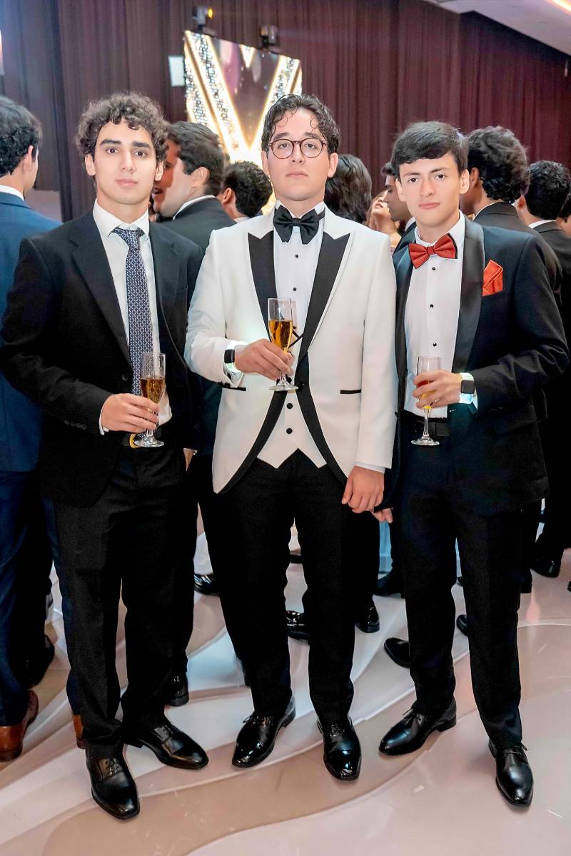 Mario Rivera, Geovanny Cartagena y David Tróchez. 