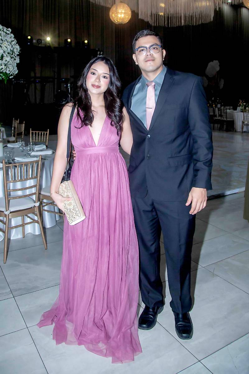 Kristel Altamirano y Eduardo Zavala