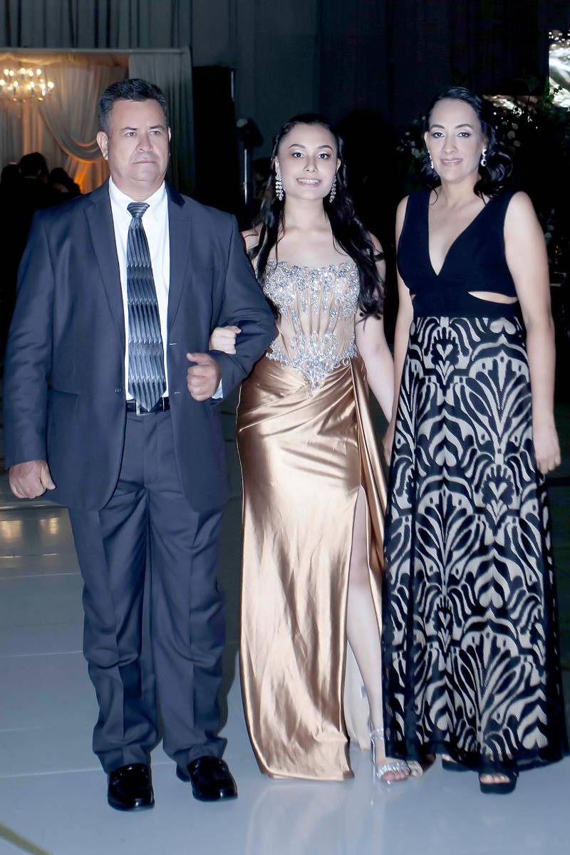 Desfile padres e hijos de la prom 2026 de Happy Days &amp; Freedom Institute