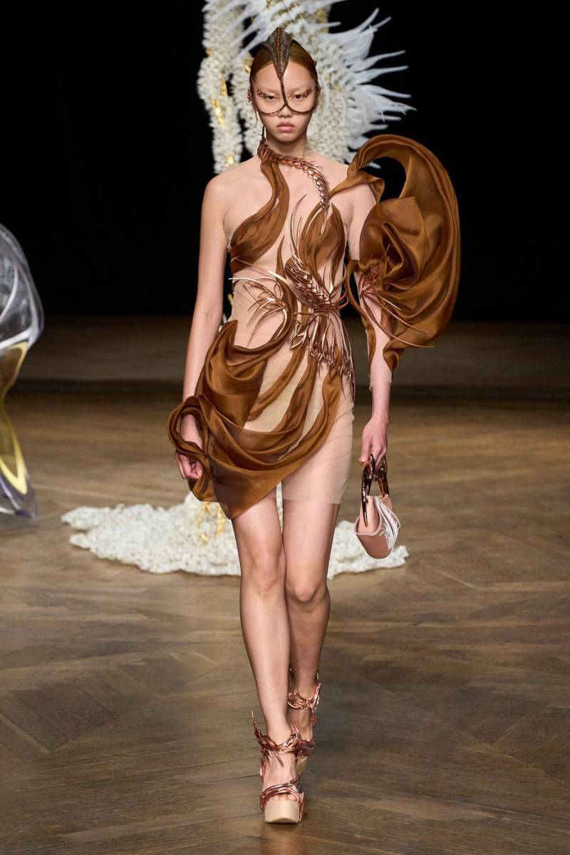 Iris Van Herpen Otoño 2022