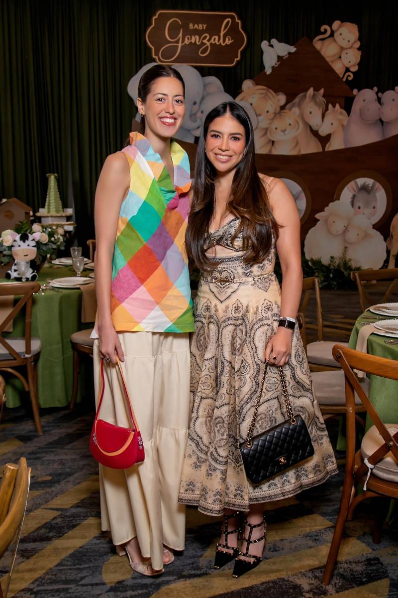 Paola Jarufe y Lara Gabrie. 