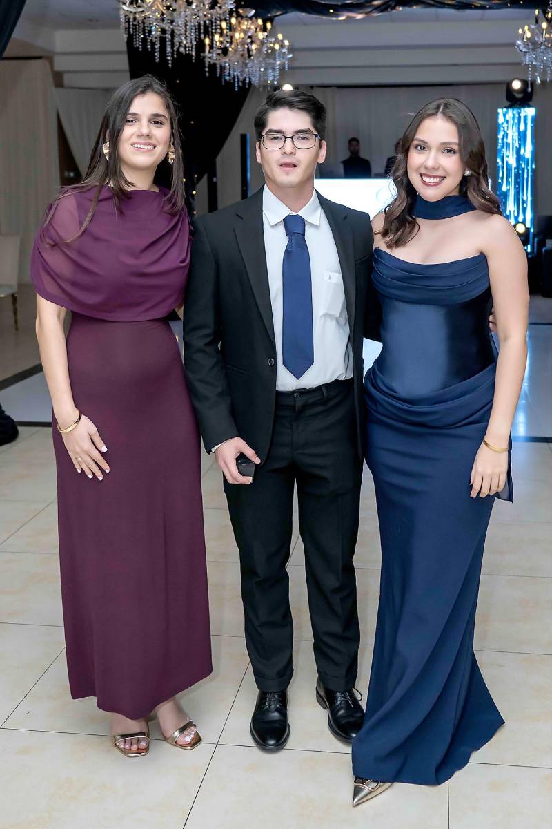 Grace Canahuati, Levi Zelaya y Connie Montoy.